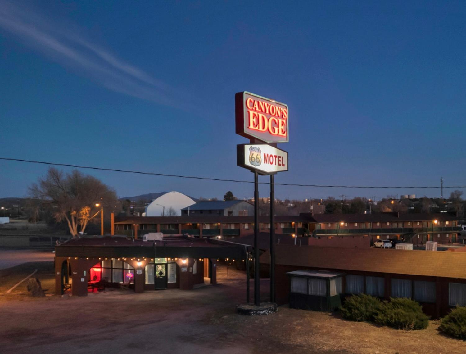 Canyon'S Edge Route 66 Motel Ash Fork Eksteriør billede